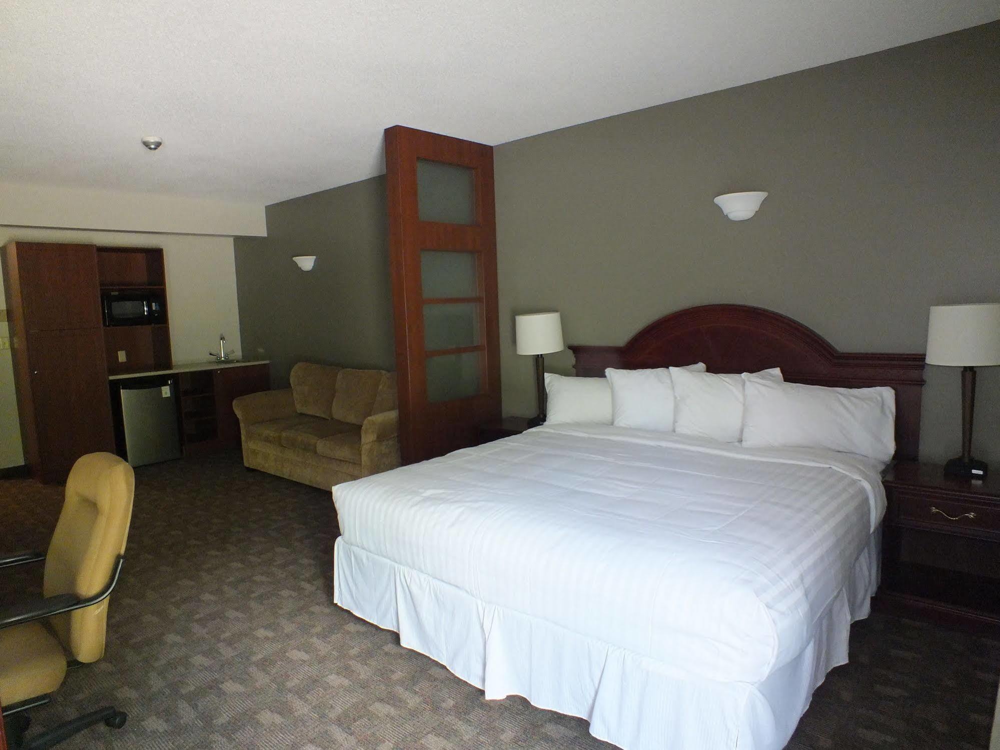 Inn Rodeway 2*